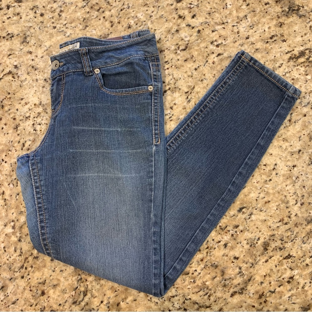 Paris Blues Low Rise Medium Dark Blue Skinny Jeans